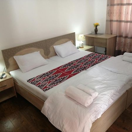 Anis-Pari Hotel Бухара Екстер'єр фото